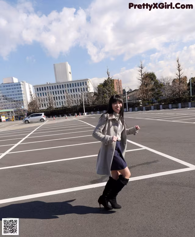 Sumika Imai - Pising Nude Cop